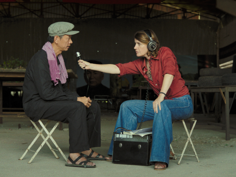 Ireène Jacob nterviewe un khmer rouge dans Rendez-vous avec Pol Pot